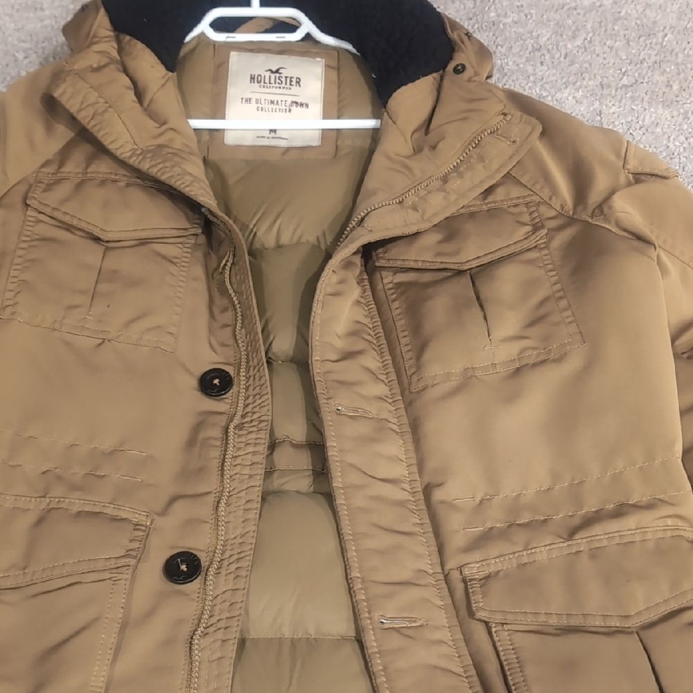 Down Hollister Tan Hooded Puffer Jacket